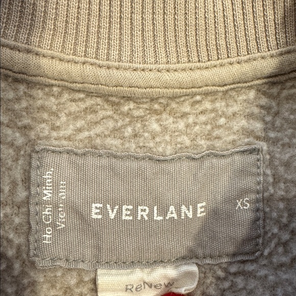 Everlane Textured Beige Crew Neck Sweater - Picture 2 of 6